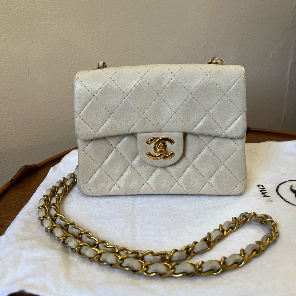 CHANEL Square Mini Lambskin Classic Flap in Beige / Ivory 💕 Authentic